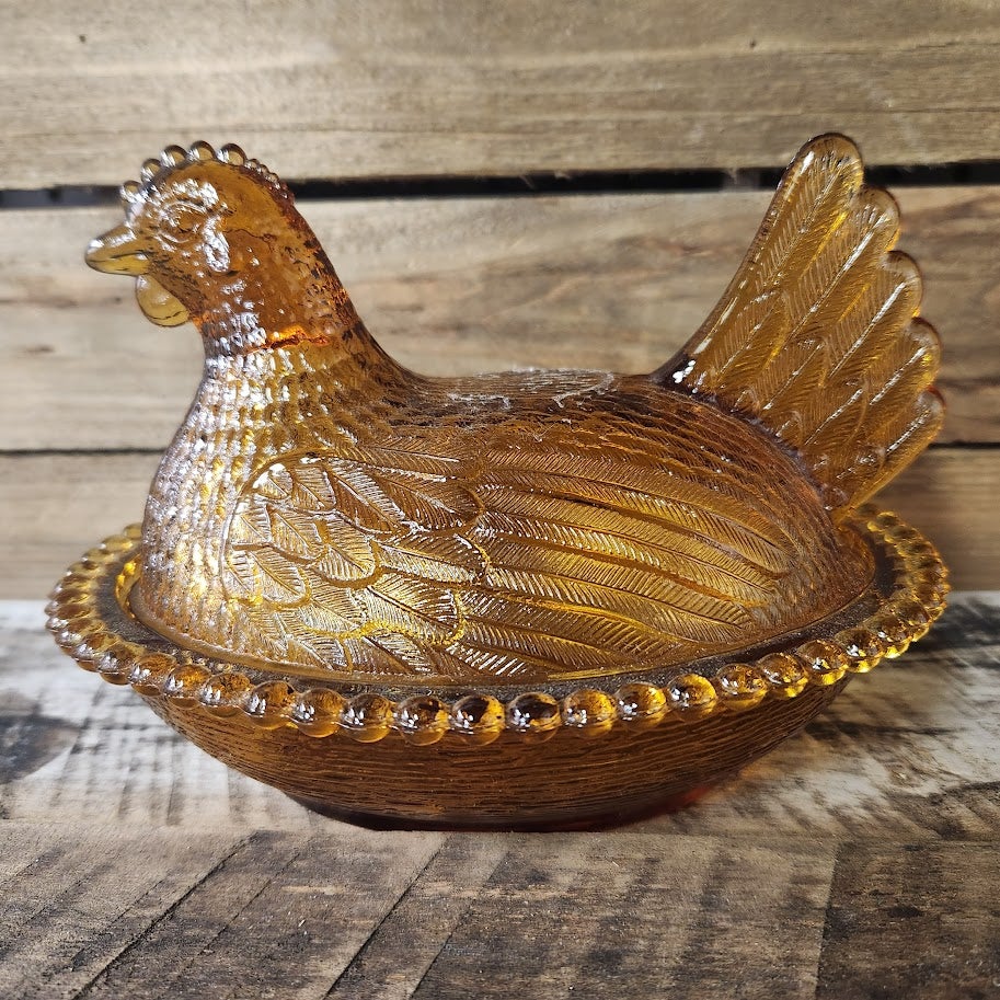 Amber Glass Hen on Nest, Indiana Glass (7in) | Axe & Bear Trading